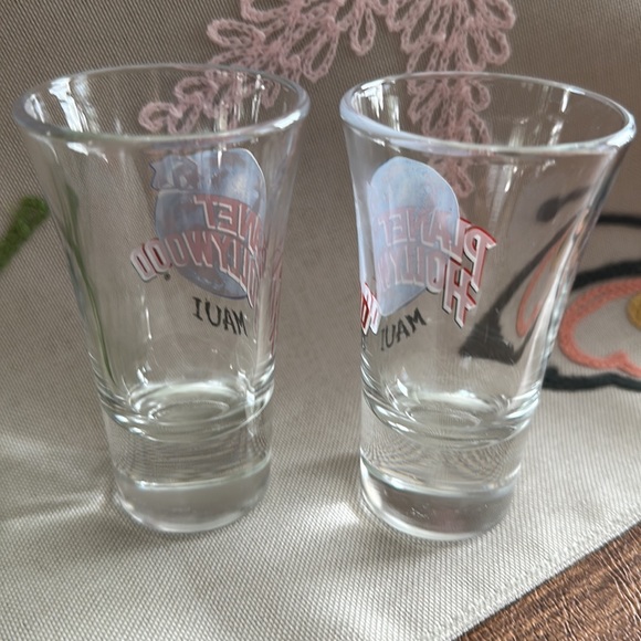 Planet Hollywood Maui Shot Glasses - Picture 2 of 2